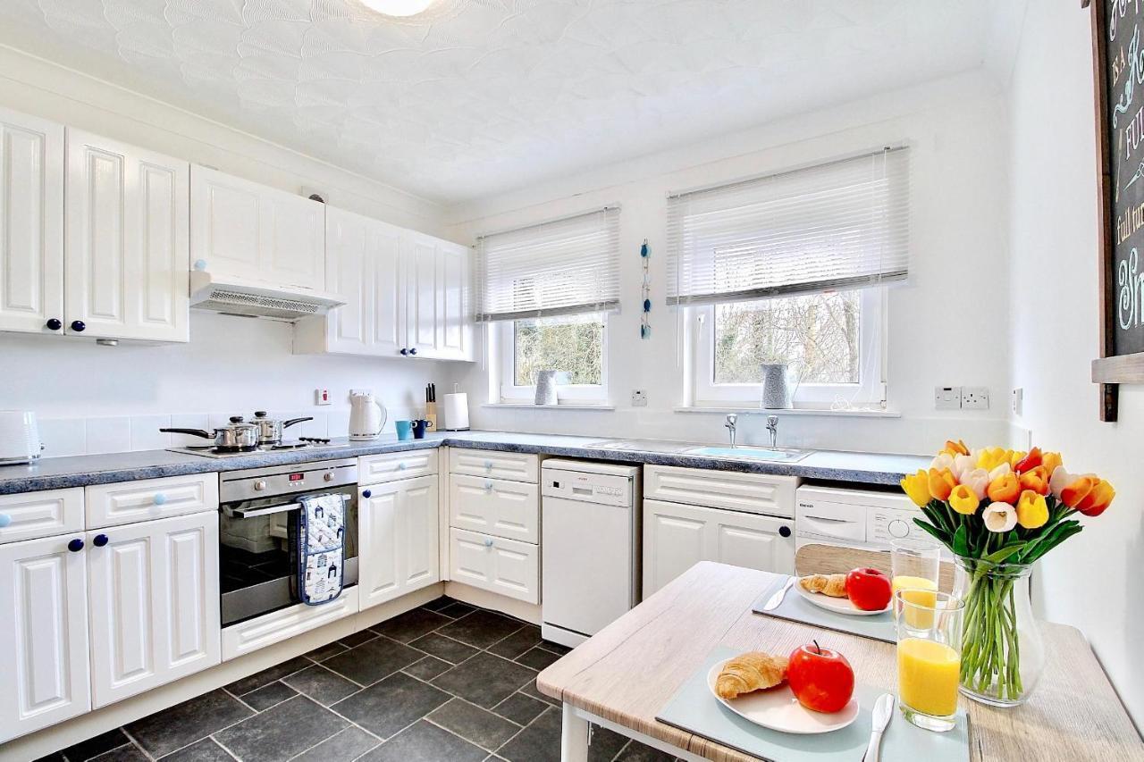 Railroad Apartment Wishaw  Zewnętrze zdjęcie